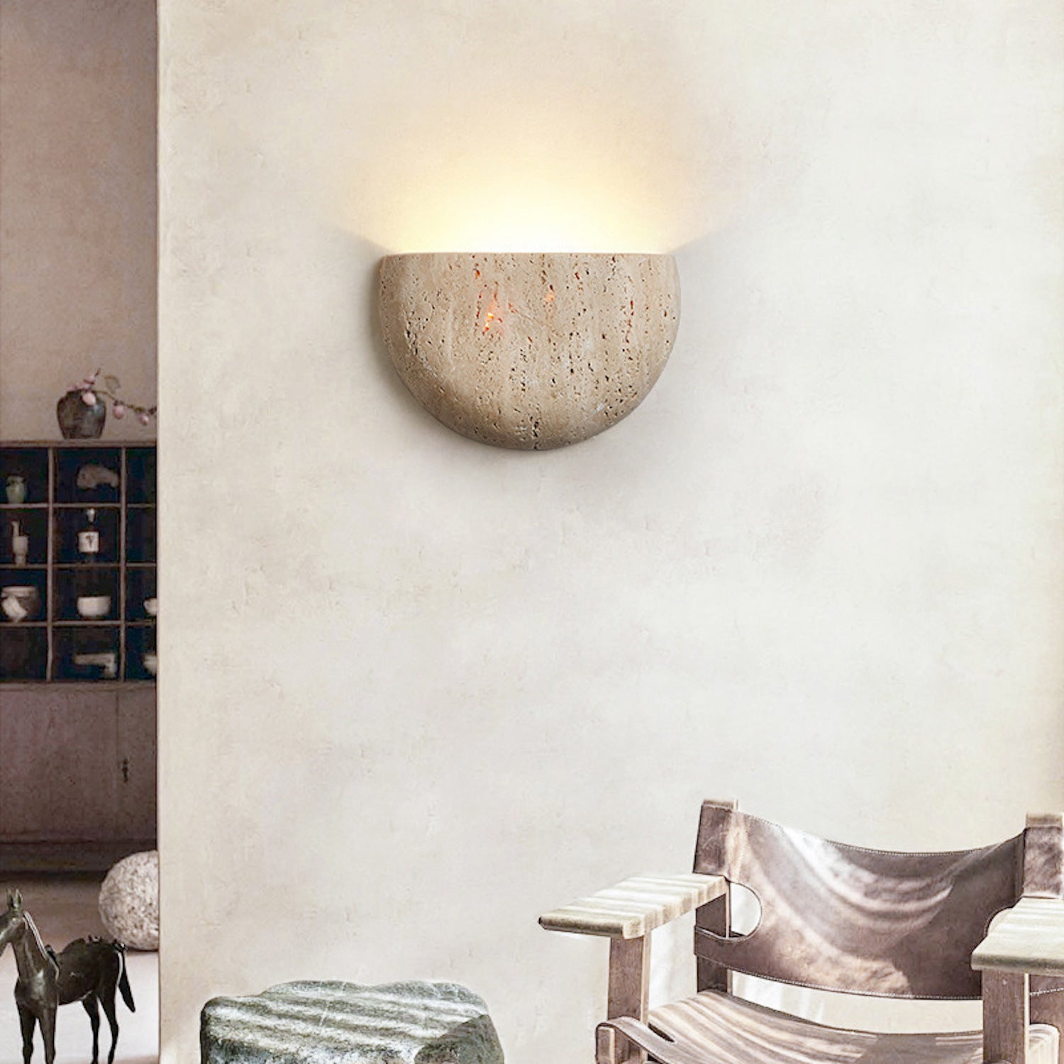 Travertine Wall-Mounted Light Vintage Rounded Sconce