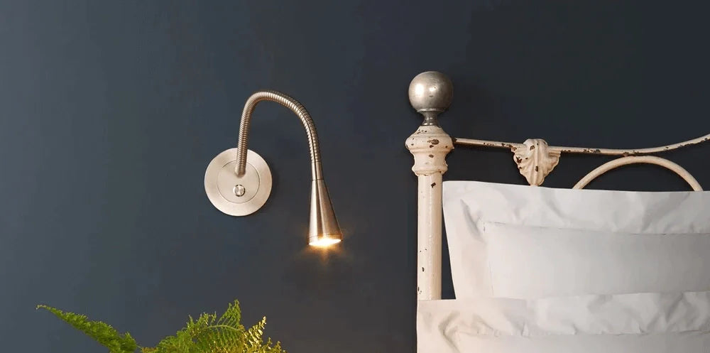 Sand nickel(silver) wall-mounted reading light with flexible gooseneck for bed