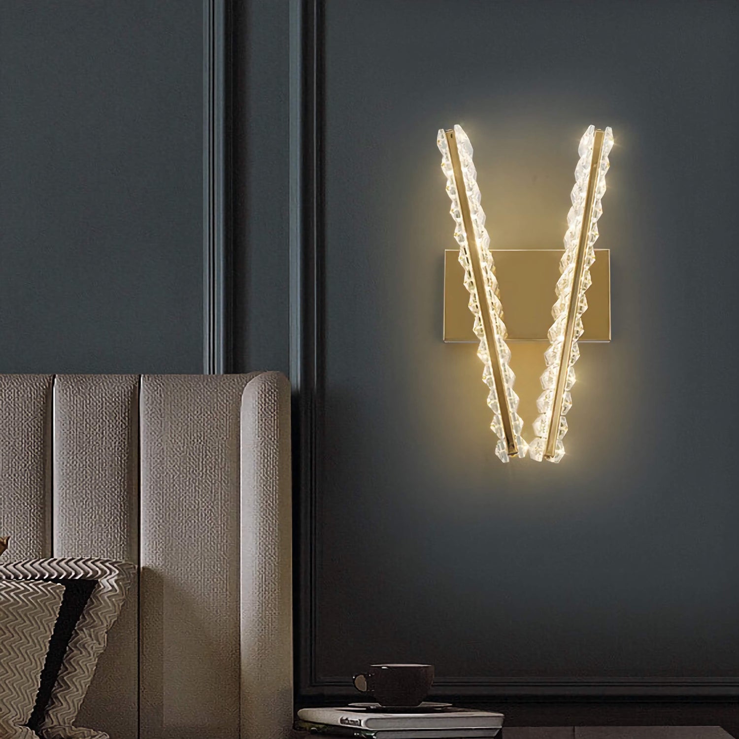 Luxury Crystal Wall Sconce Modern Wall Light for Living Room