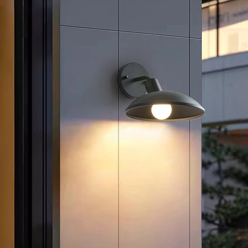 Outdoor Waterproof Wall Light Simple Round Metal Sconce